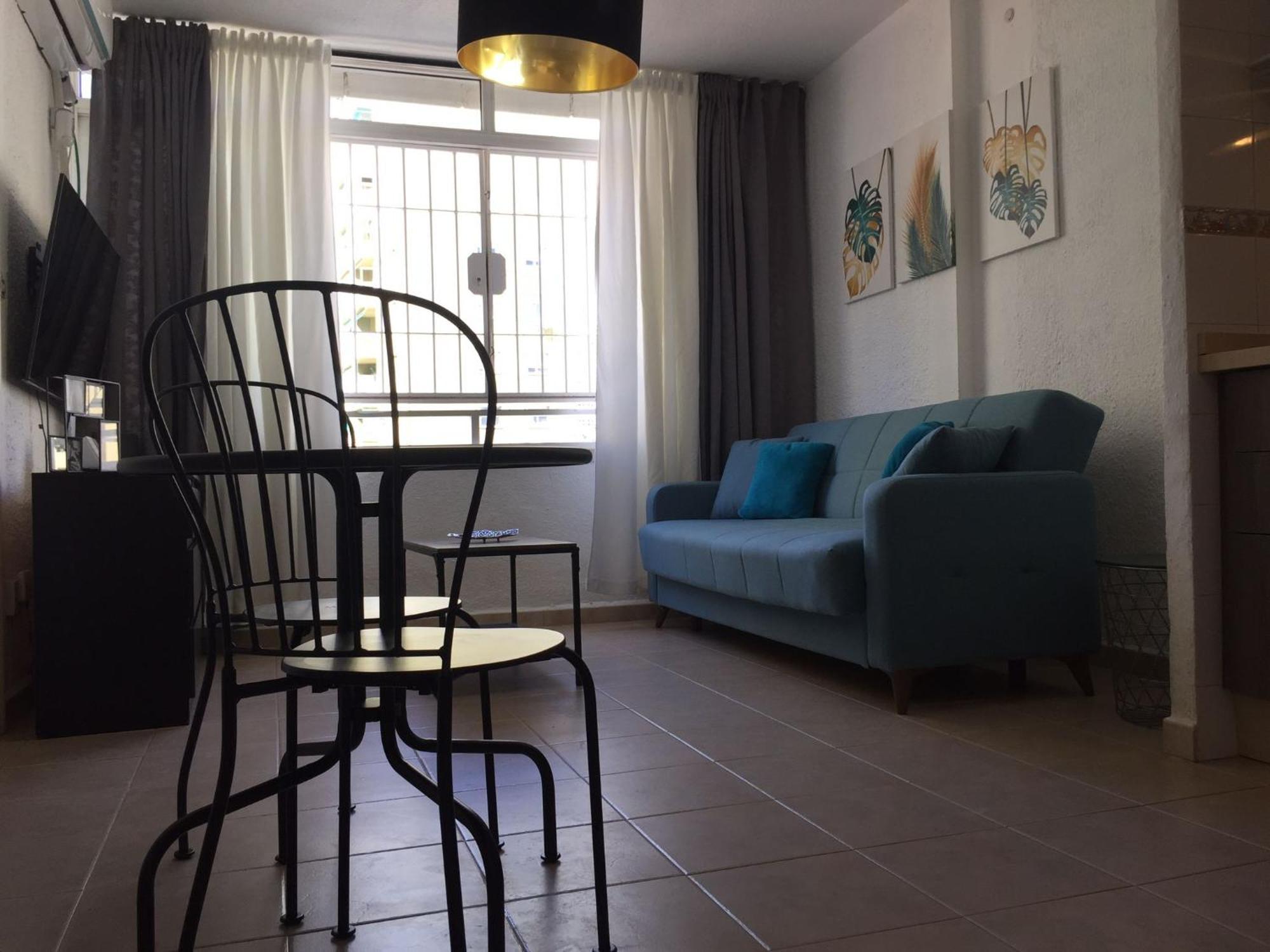 Estudio Amplio En El Corazon De Torremolinos Bagian luar foto